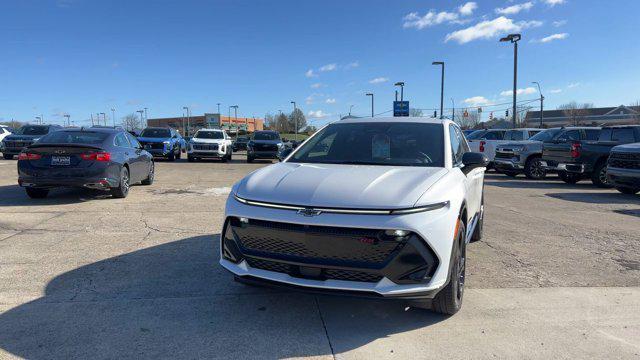 new 2025 Chevrolet Equinox EV car, priced at $48,885