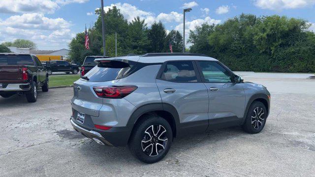 new 2025 Chevrolet TrailBlazer car, priced at $32,080