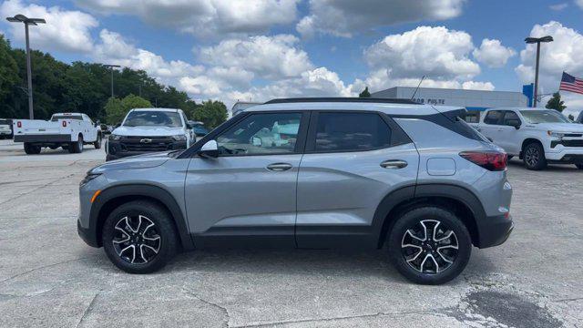 new 2025 Chevrolet TrailBlazer car, priced at $32,080