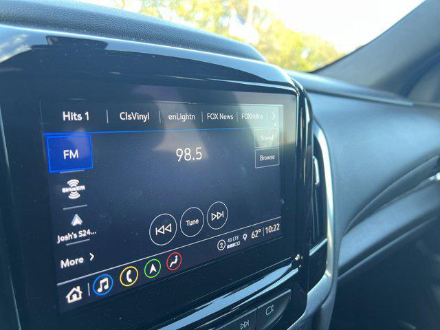used 2022 Chevrolet Traverse car, priced at $32,900