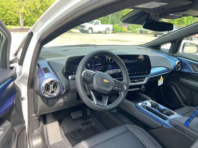 new 2025 Chevrolet Equinox EV car, priced at $43,940