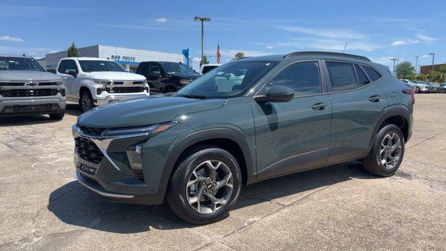 new 2025 Chevrolet Trax car, priced at $24,985