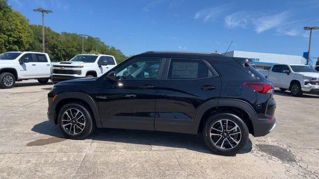 new 2025 Chevrolet TrailBlazer car, priced at $26,835