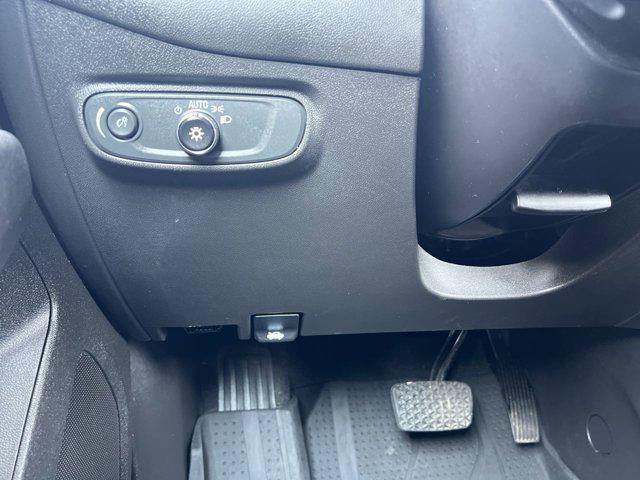 used 2022 Chevrolet Equinox car, priced at $19,800