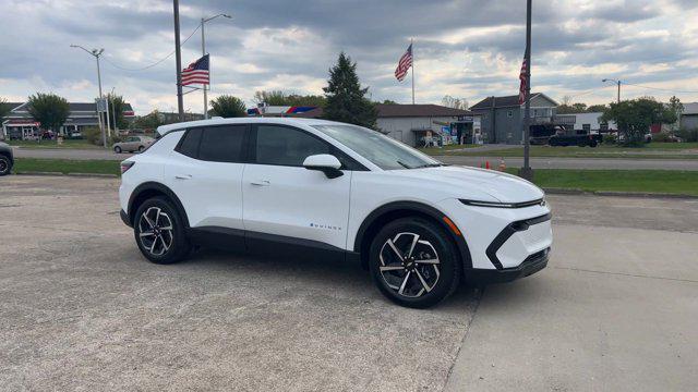 new 2026 Chevrolet Equinox EV car, priced at $36,890