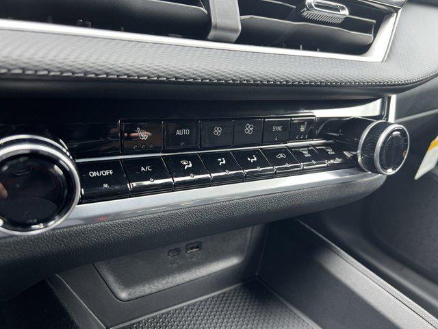 new 2026 Chevrolet Equinox car, priced at $35,400