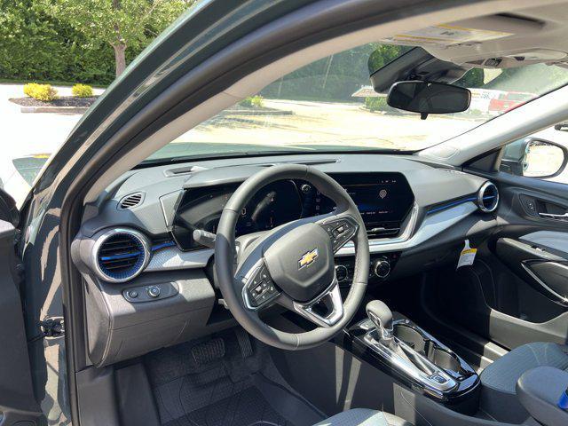 new 2025 Chevrolet Trax car, priced at $24,955