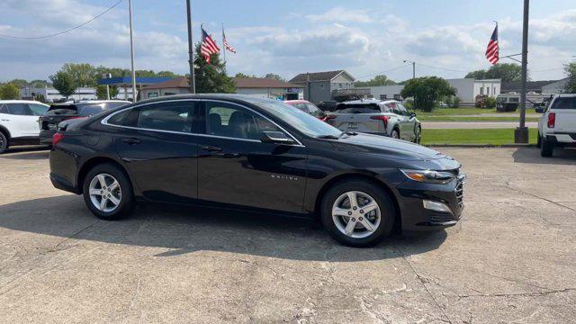 new 2025 Chevrolet Malibu car, priced at $27,685