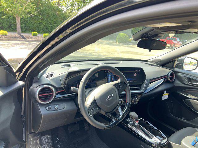 new 2025 Chevrolet Trax car, priced at $26,940