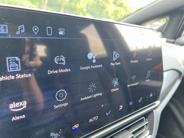 used 2025 Chevrolet Equinox EV car, priced at $31,300