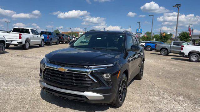 new 2025 Chevrolet TrailBlazer car, priced at $28,080