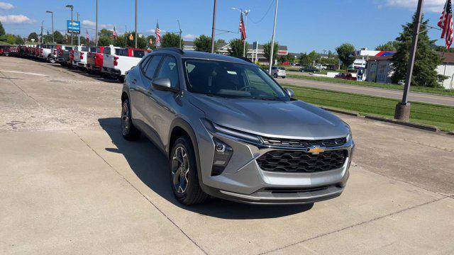 new 2025 Chevrolet Trax car, priced at $24,955