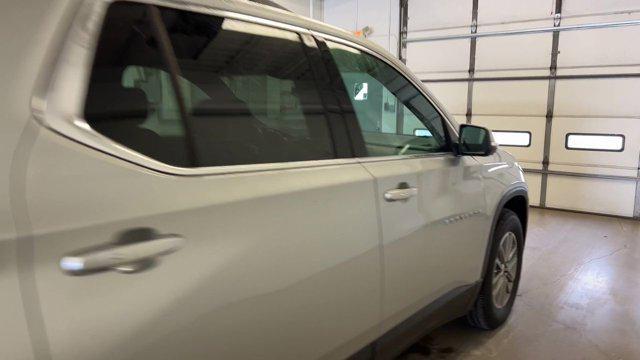 used 2022 Chevrolet Traverse car, priced at $25,470