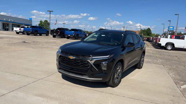 new 2025 Chevrolet Trax car, priced at $25,850