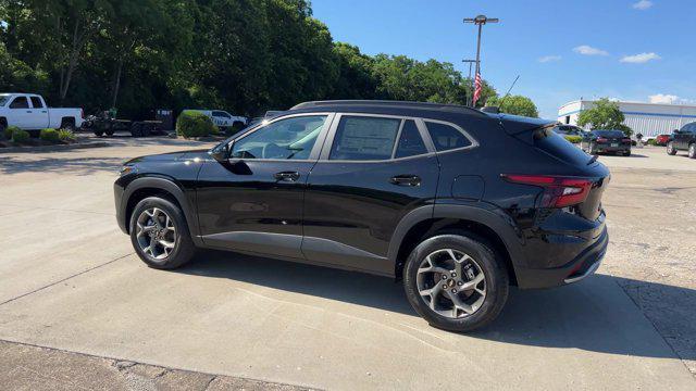 new 2025 Chevrolet Trax car, priced at $25,850