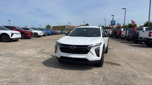 new 2025 Chevrolet Trax car, priced at $26,190