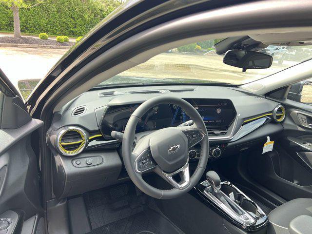 new 2025 Chevrolet Trax car, priced at $26,940