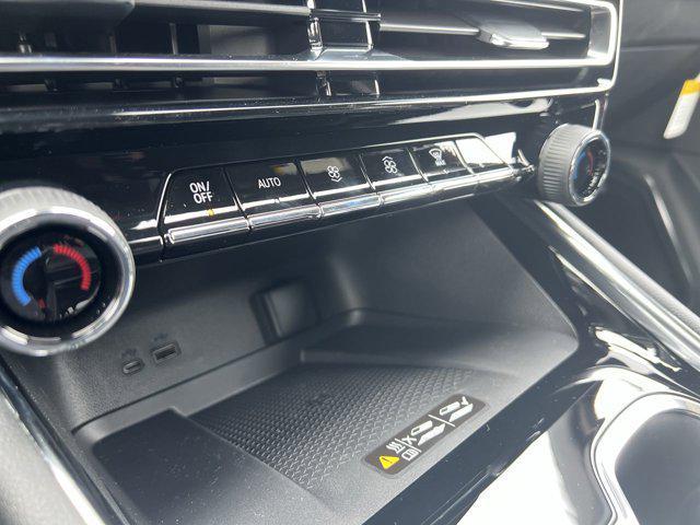 new 2026 Chevrolet Traverse car, priced at $60,215