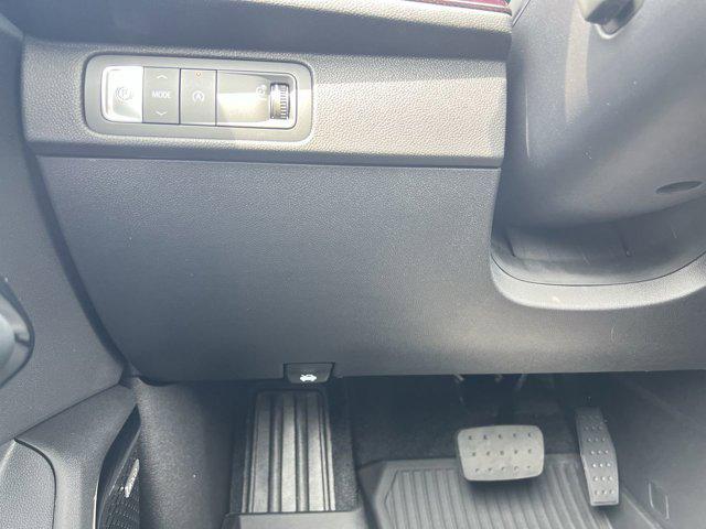 new 2026 Chevrolet Traverse car, priced at $60,215