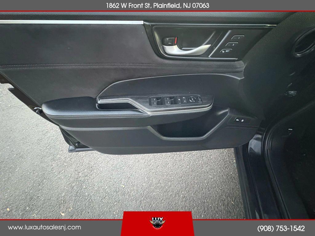 used 2018 Honda Clarity Plug-In Hybrid car, priced at $16,900