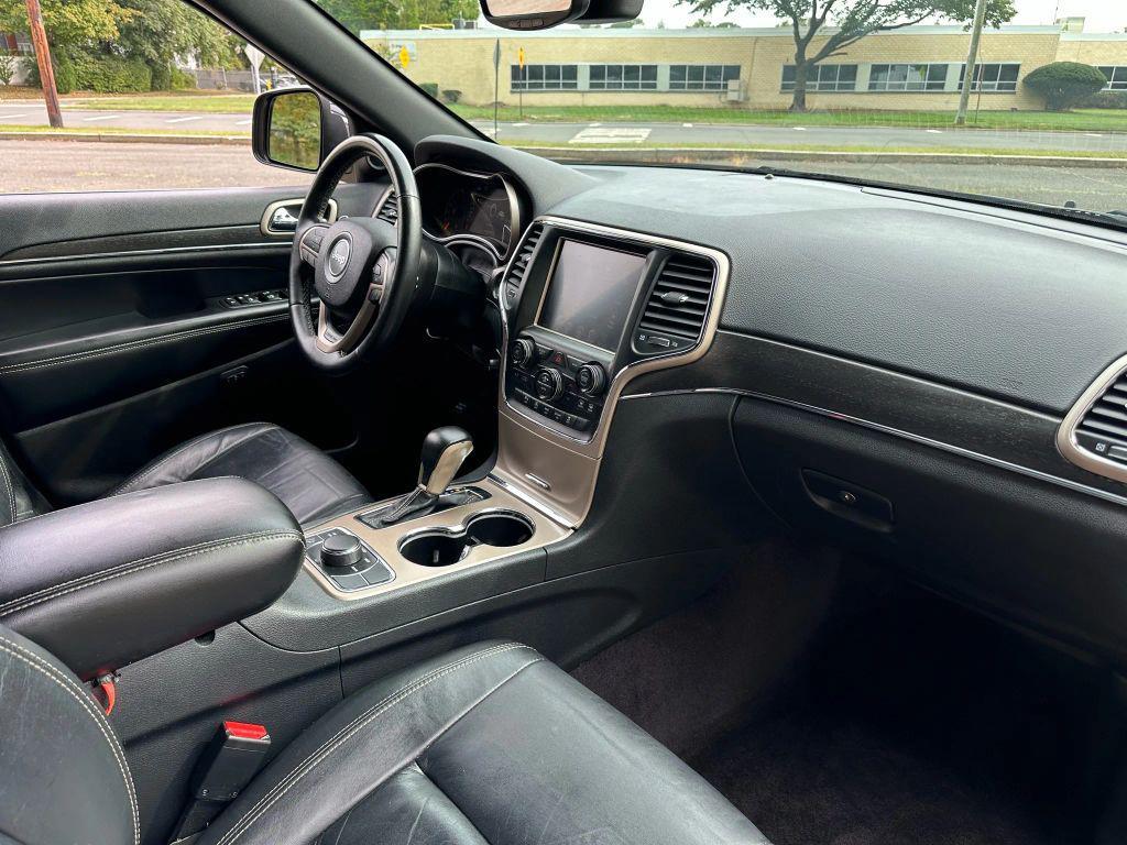 used 2017 Jeep Grand Cherokee car, priced at $12,290