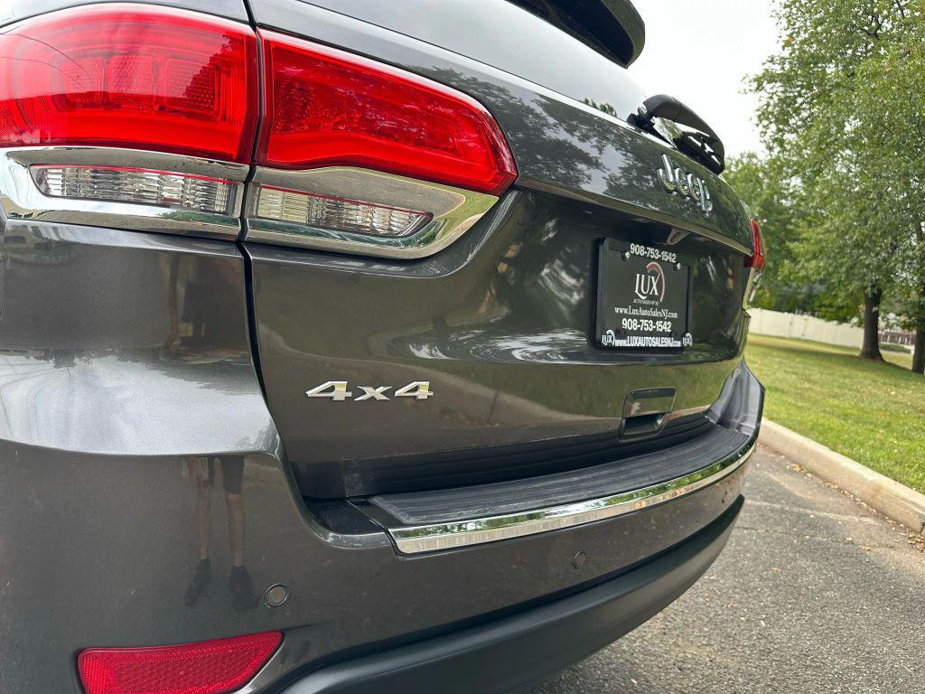 used 2017 Jeep Grand Cherokee car, priced at $12,290