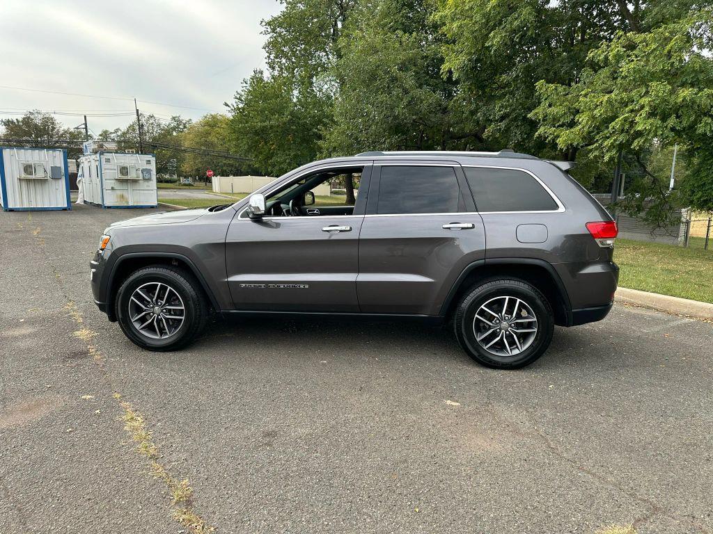 used 2017 Jeep Grand Cherokee car, priced at $12,290