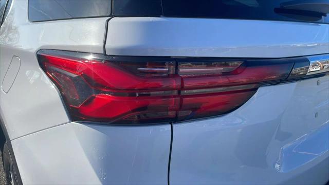 used 2023 Chevrolet Traverse car, priced at $20,995