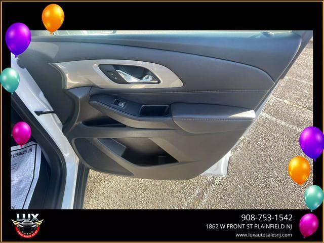 used 2023 Chevrolet Traverse car, priced at $20,995