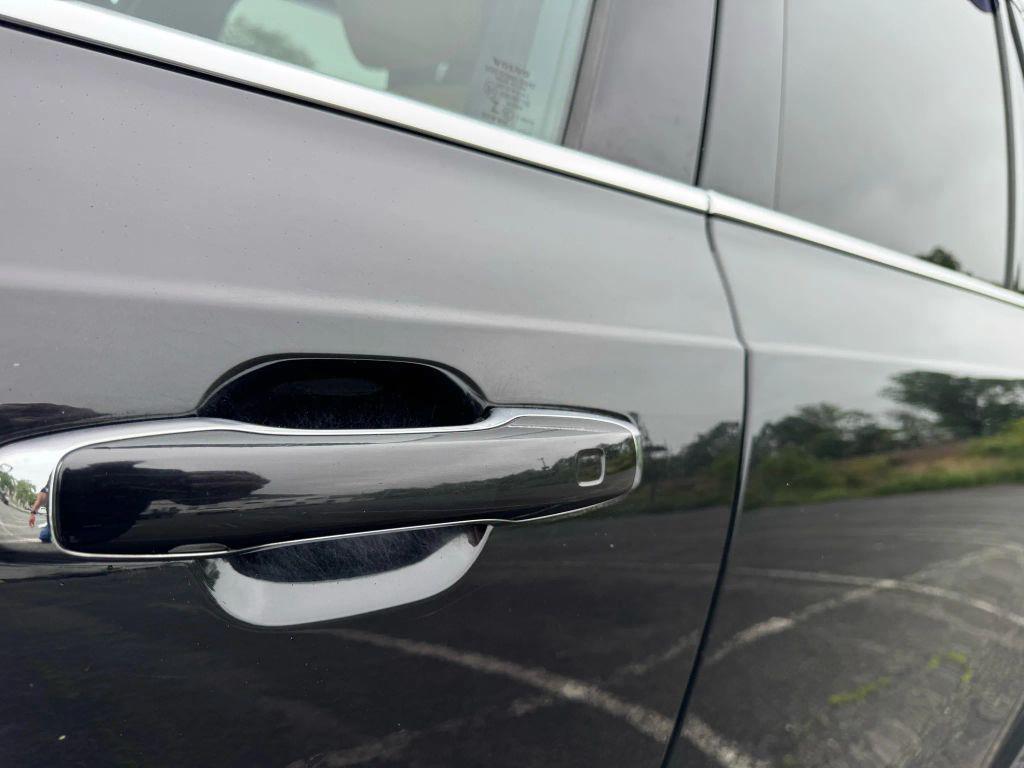 used 2016 Volvo XC90 car, priced at $14,995