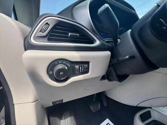 used 2022 Chrysler Pacifica car, priced at $19,995