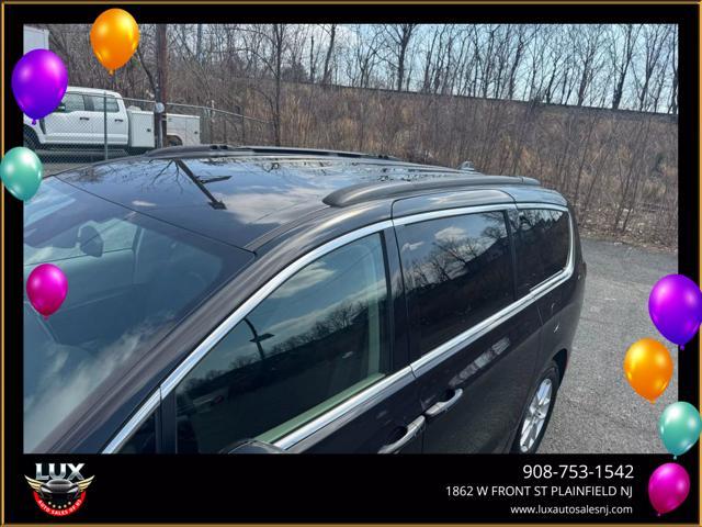 used 2022 Chrysler Pacifica car, priced at $17,695