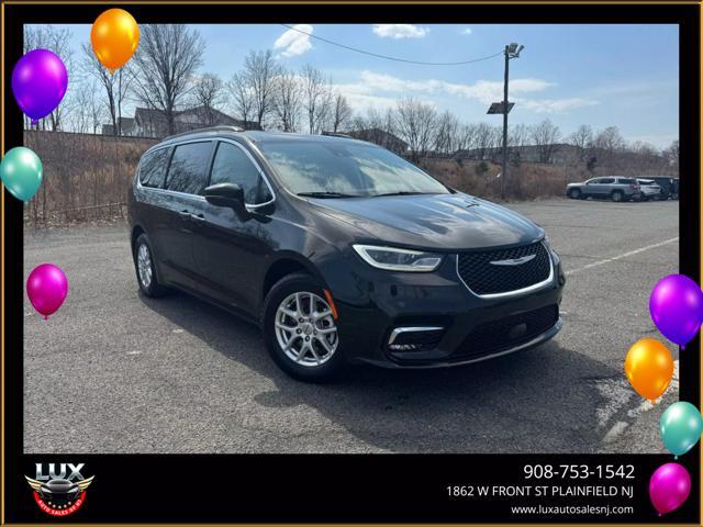used 2022 Chrysler Pacifica car, priced at $17,695