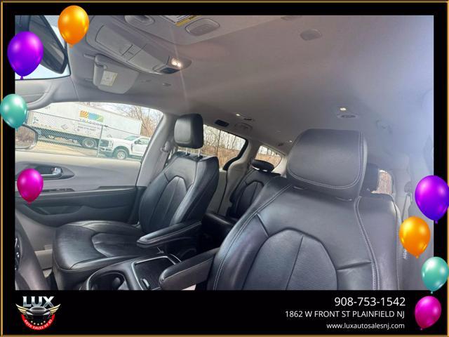 used 2022 Chrysler Pacifica car, priced at $17,695