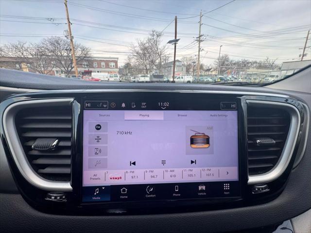 used 2022 Chrysler Pacifica car, priced at $19,995