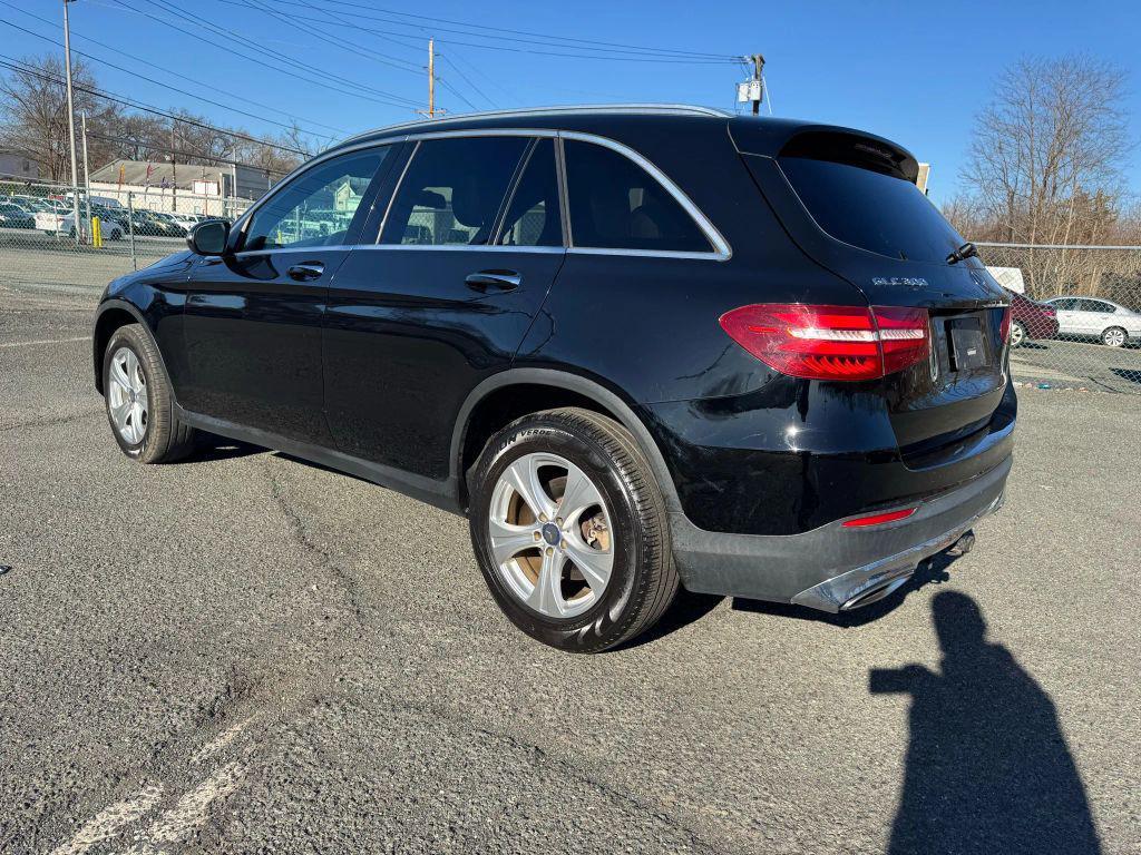 used 2017 Mercedes-Benz GLC 300 car, priced at $13,290
