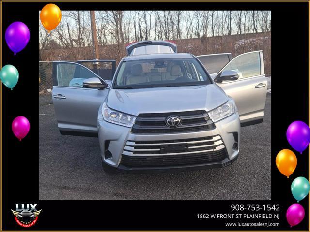 used 2019 Toyota Highlander car, priced at $21,995