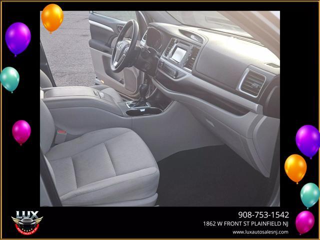 used 2019 Toyota Highlander car, priced at $21,995