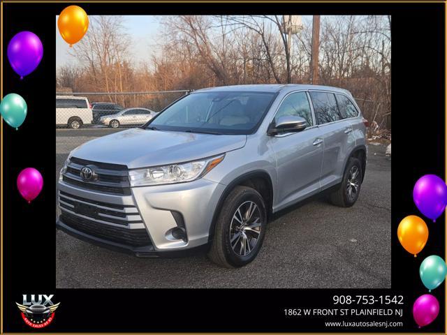 used 2019 Toyota Highlander car, priced at $21,995