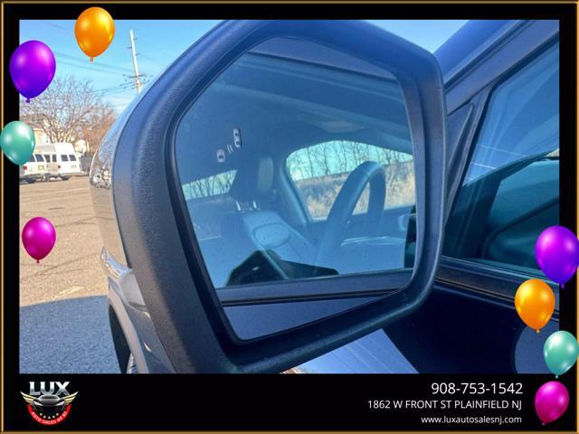 used 2022 Ford Explorer car, priced at $27,900