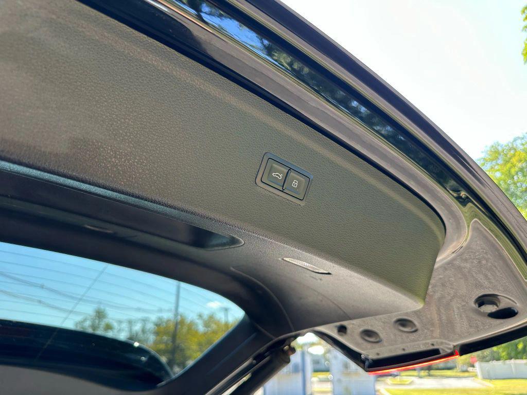 used 2021 Audi Q5 car, priced at $18,900