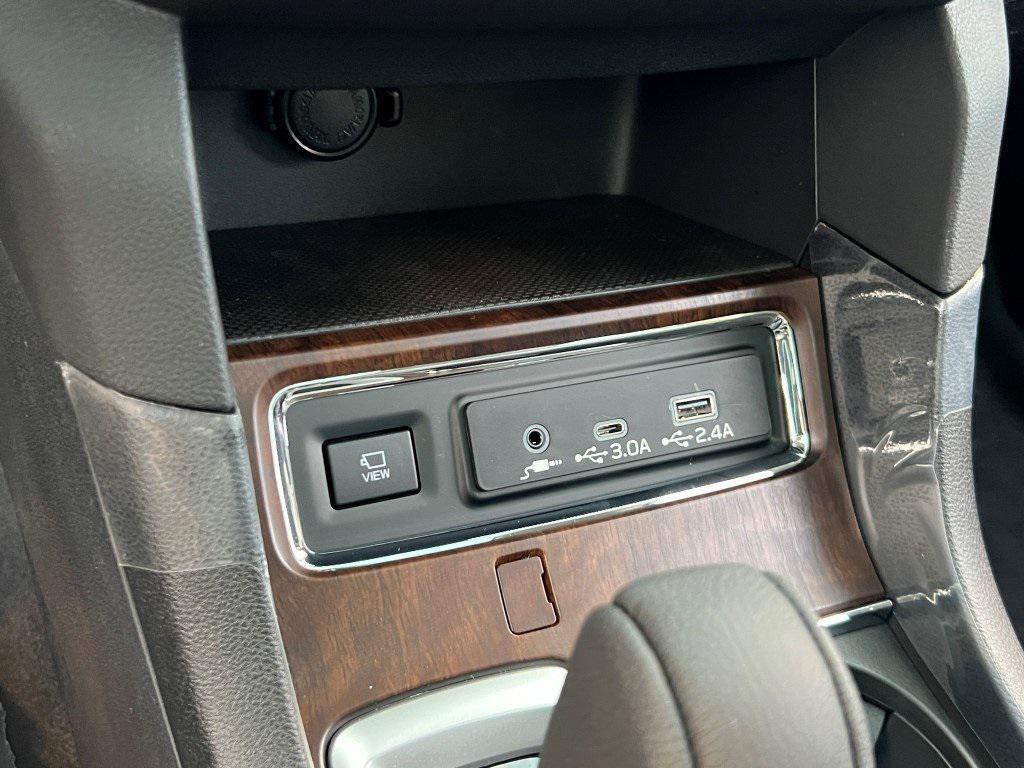 new 2025 Subaru Ascent car, priced at $49,124