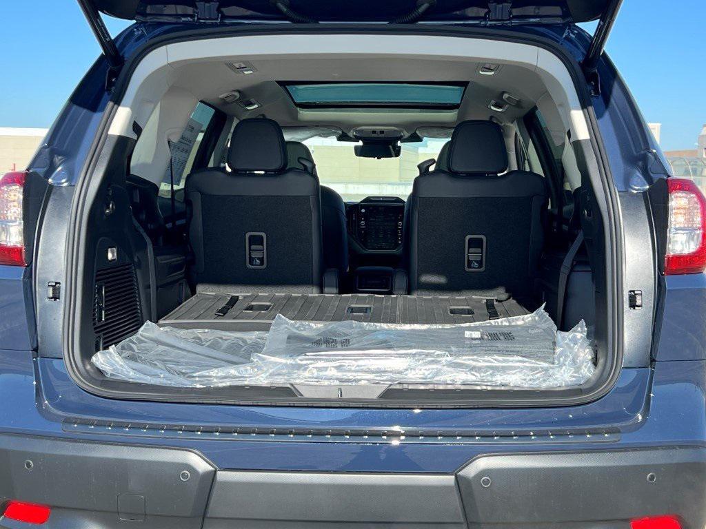 new 2025 Subaru Ascent car, priced at $50,037