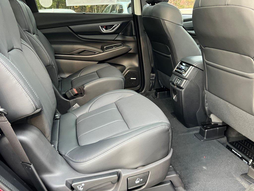 new 2025 Subaru Ascent car, priced at $46,170