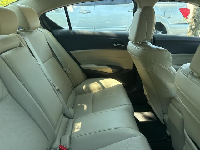 used 2013 Acura ILX car