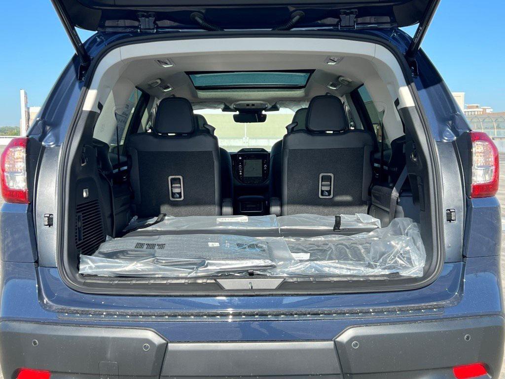new 2025 Subaru Ascent car, priced at $47,082