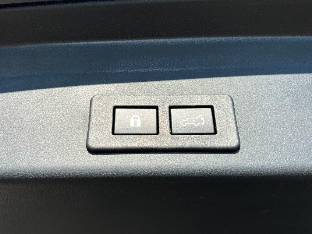 new 2025 Subaru Ascent car, priced at $47,082