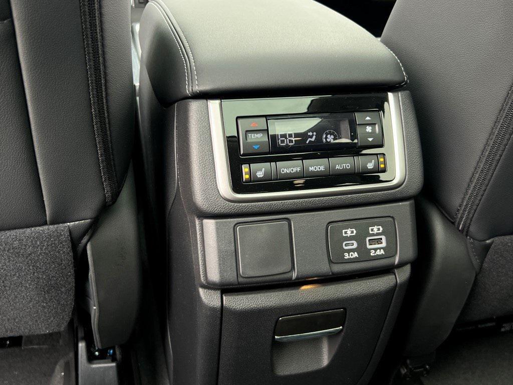 new 2025 Subaru Ascent car, priced at $45,938
