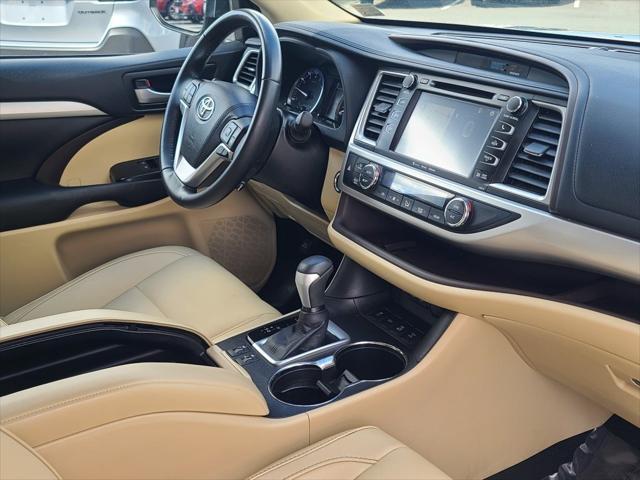 used 2017 Toyota Highlander car, priced at $21,059