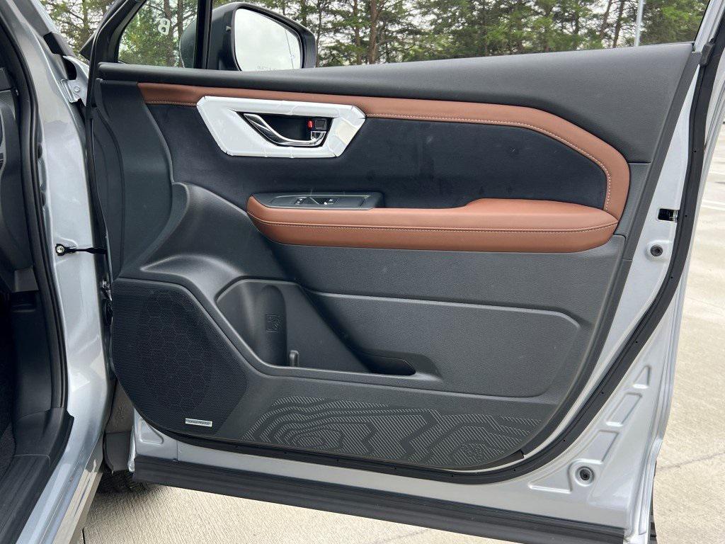 new 2025 Subaru Forester Hybrid car, priced at $42,631
